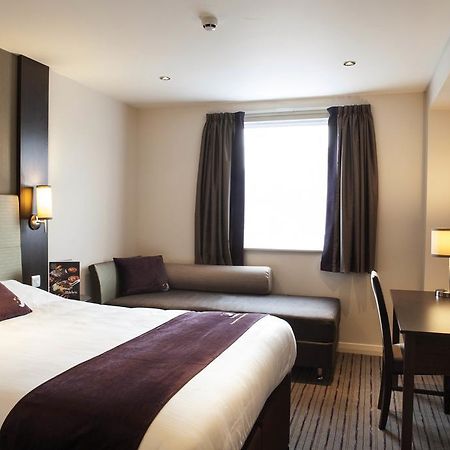 Premier Inn London Wandsworth Εξωτερικό φωτογραφία